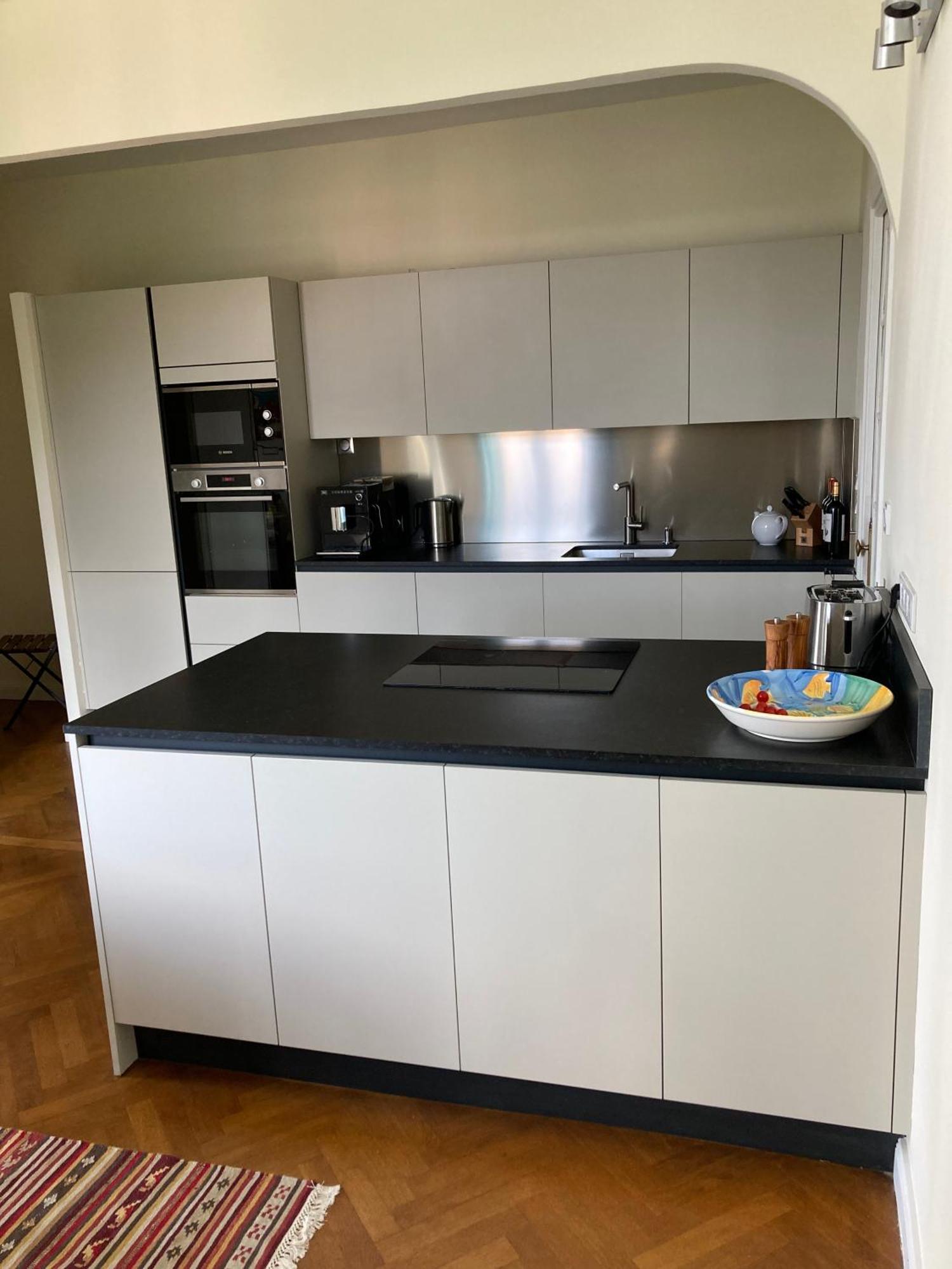 Wunderschoene In Jugendstilvilla Am Hafen Apartment Nizza